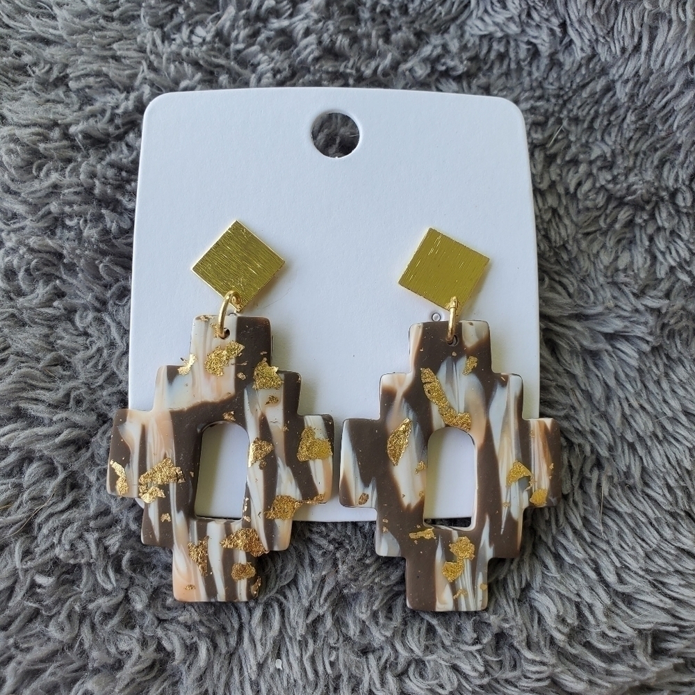 Handmade gold brown polymer clay dangle earrings navajo native american rodeo
